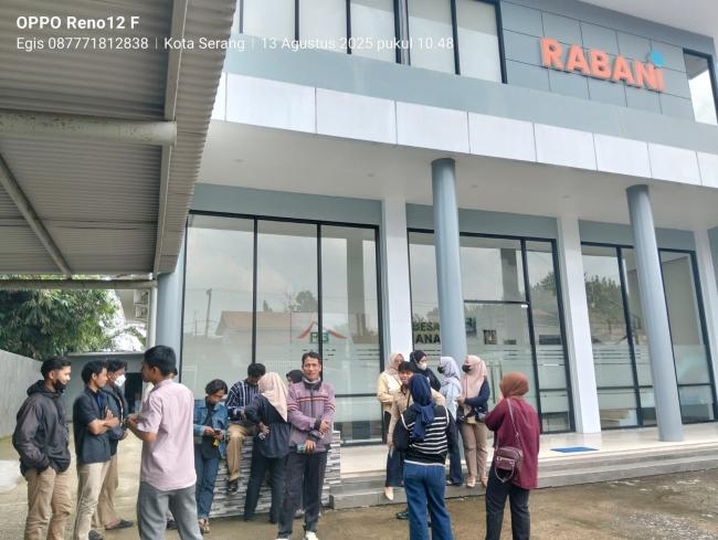 Pegawai ex Kopsyah Rabani, Geruduk Kantor Pusat, Meminta Hak Mereka Yang Belum Dipenuhi.